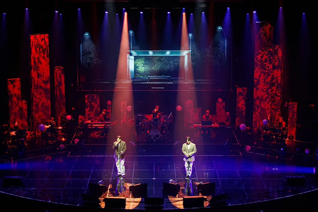 Pledge Live — 2F concert stage